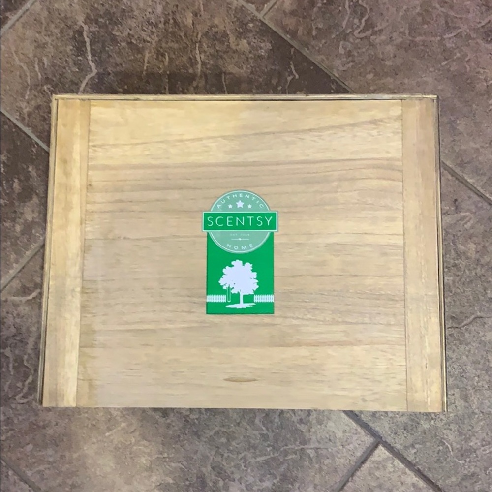 Scentsy storage box